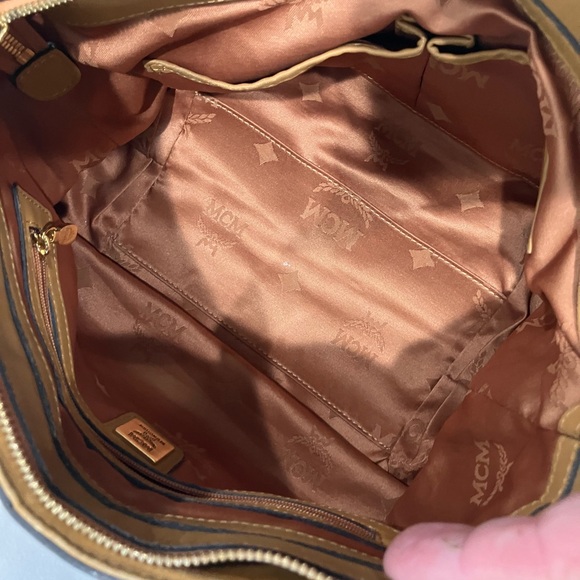 MCM Handbag - Picture 15 of 16